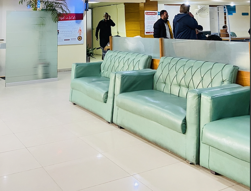 Well-Ventilated Sitting Area